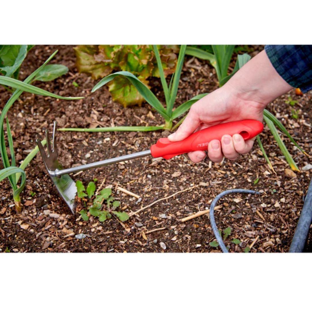 ComfortGEL Steel Hoe/Cultivator – Corona